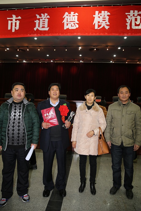 ��������־�����Т���ֳ���������Ľ������С�����ģ���������ƺ�