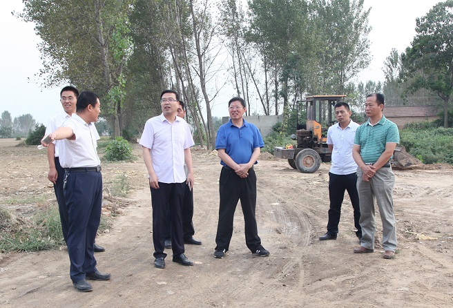市局郭幸生局长莅临睢阳区调研城乡建设用地增减挂钩项目拆旧区工作