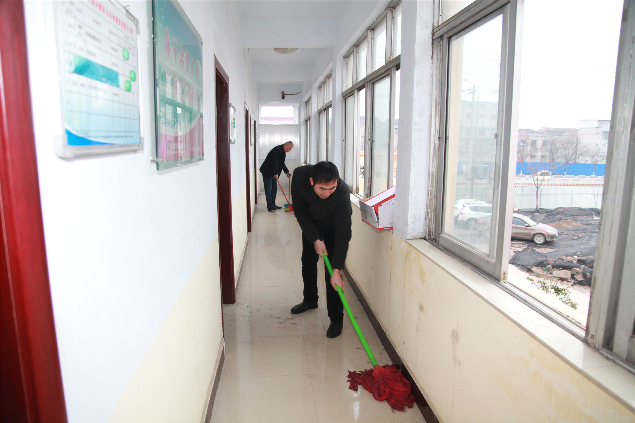 商丘市睢阳国土资源分局强调工作纪律促干部职工收心