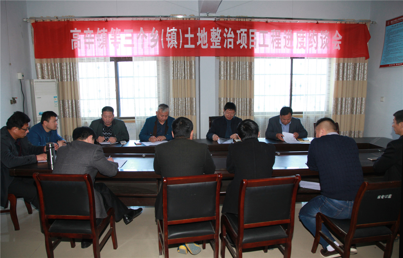 878365.com针对土地整治项目工程进度开展专项约谈