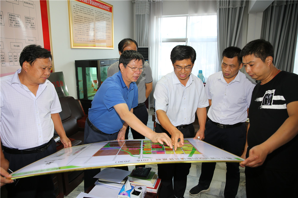 878365.com服务好重点项目建设深入乡镇现场办公