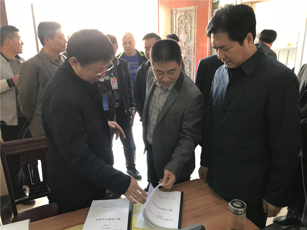 河南省国土资源厅土地整理中心检查组来到睢阳区检查土地整治项目