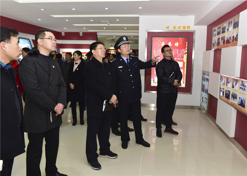 商丘市睢阳区国土资源系统领导干部到豫东监狱开展廉政警示教育活动