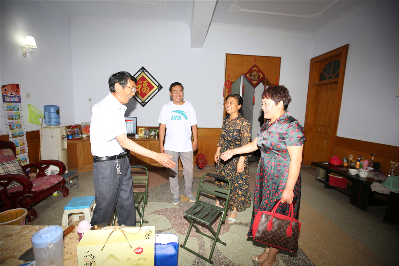 ���������Դ�־ֿ�չ�����ǵĽ���--���硱����ϵ�л